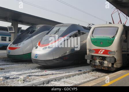 Trenitalia, locomotori in Saint Lucia stazione di Venezia Foto Stock