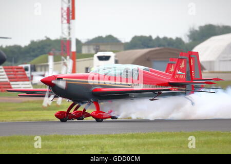 Royal Jordanian Falcons Team Display in decollo al RIAT Fairford 2016 Foto Stock