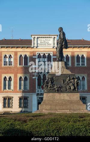 L'Italia, Lombardia, Milano, Piazza Buonarroti, Casa di Riposo Fondazione Verdi Foto Stock