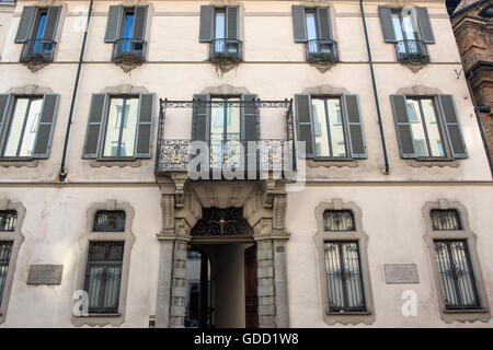 L'Italia, Lombardia, Milano, via Durini, Arturo Toscanini House Foto Stock