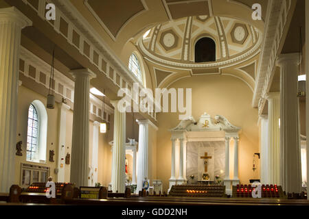 Irlanda, Co Galway, Galway, Eglinton Street, Abbazia francescana Chiesa, interno Foto Stock