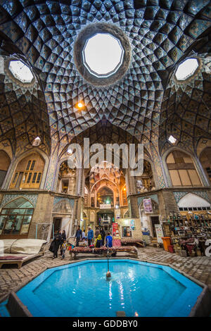 Iran,Kashan città,Kashan Bazaar,Khan Amin al-Dowleh Timche dome Foto Stock