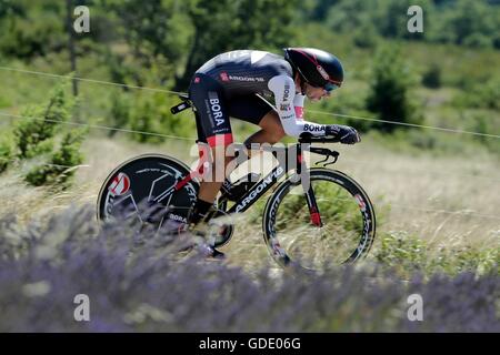 La Francia. Il 15 luglio 2016. VOSS Paul (GER) di BORA-argon 18 in azione durante la fase 13 (prova a tempo) del 2016 Tour de France a 37,5 km di prova a cronometro individuale tra Bourg-Saint-Andeol e La Caverne du Pont d'Arc, luglio 15, 2016 a La Caverne du pont-d'Arc Credit: Azione Plus immagini di sport/Alamy Live News Foto Stock