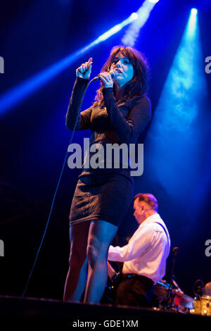 Pori, Finlandia. Il 14 luglio 2016. Il cantante irlandese Imelda può esegue presso la 51Pori Jazz Festival nel Kirjurinluoto Arena. Credito: Stefan Crämer/Alamy Live News Foto Stock