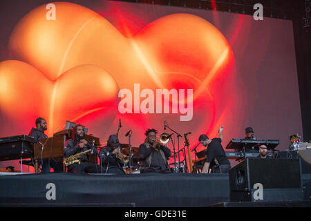 Pori, Finlandia. Il 15 luglio 2016. American cantautrice Ms. Lauryn Hill suona presso la 51Pori Jazz Festival nel Kirjurinluoto Arena. Credito: Stefan Crämer/Alamy Live News Foto Stock