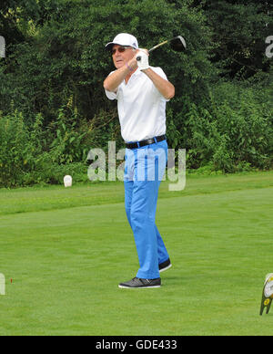 Bad Griesbach, Germania. Il 15 luglio 2017. Leggenda del calcio Franz Beckenbauer gioca a golf nel contesto della ventinovesima Kaiser Cup torneo di golf del Franz-Beckenbauer-fondazione all'Quellness Golf Resort di Bad Griesbach, Germania, 15 luglio 2017. Foto: Ursula Dueren/dpa/Alamy Live News Foto Stock