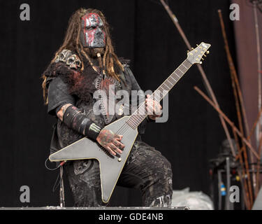 Chicago, Illinois, Stati Uniti d'America. Il 15 luglio 2016. Il chitarrista RANDY WEITZEL di in questo momento suona dal vivo al Toyota Park durante la Chicago Open Air Festival di Musica a Chicago, Illinois Credit: Daniel DeSlover/ZUMA filo/Alamy Live News Foto Stock