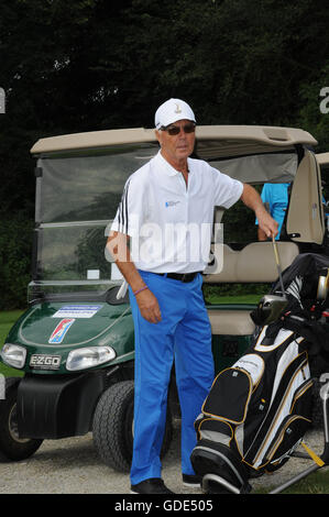 Bad Griesbach, Germania. Il 15 luglio 2017. Leggenda del calcio Franz Beckenbauer nel contesto della ventinovesima Kaiser Cup torneo di golf del Franz-Beckenbauer-fondazione all'Quellness Golf Resort di Bad Griesbach, Germania, 15 luglio 2017. Foto: Ursula Dueren/dpa/Alamy Live News Foto Stock