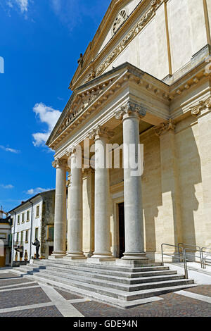 Ingresso principale,Portal,chiesa,Chiesa di Negrarn San Martino Foto Stock