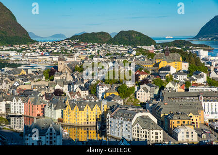 Vista di Alesund da Fjellstua, Monte Aksla Mountain Top, Alesund, Norvegia, More og Romsda, scandanavia, Europel Foto Stock