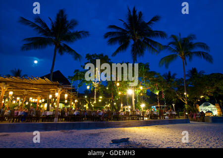 Ristoranti a Ray Leh West Beach, Krabi, Thailandia Foto Stock