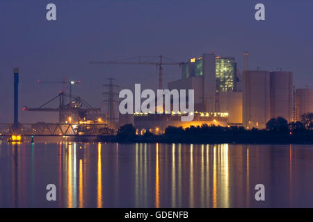 Centrali elettriche a carbone, Kattwykhafen, Amburgo, Germania Foto Stock