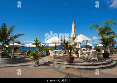 Street Cafe a Playa del Duque, Costa Adeje, Tenerife, Isole Canarie, Spagna Foto Stock