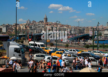 Il Ponte di Galata, Torre Galata, Beyoglu, Istanbul, Turchia Foto Stock