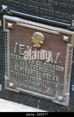 Cementario de la Recoleta (al cimitero di Recoleta) Tomba di Eva Duarte de Peron, Buenos Aires, Argentina Foto Stock