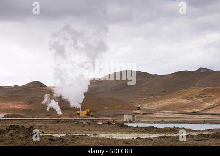 Centrale geotermica elettrica nei pressi del Lago Myvatn, Reykjahlid, Islanda, Europa Foto Stock