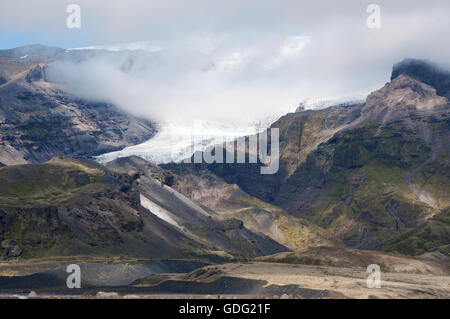 Islanda: vista panoramica del Skaftafellsjokull, il Ghiacciaio di Skaftafell, uno sperone del Vatnajokull tappo di ghiaccio Foto Stock