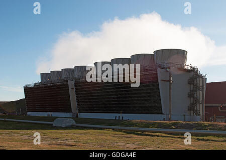 Islanda: Kroflustod Krafla Power Station, vicino al vulcano Krafla, Islanda la più grande stazione di alimentazione con i suoi 33 fori di trivellazione Foto Stock