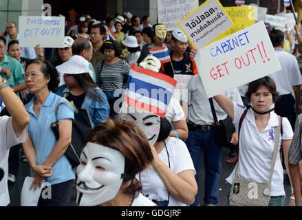 Una protesta politica presso il Pratunam nella città di Bangkok in Thailandia in Suedostasien. Foto Stock