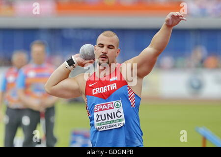 Amsterdam, Paesi Bassi Luglio 10, 2016 Stipe Zunic 9 il colpo messo ad Amsterdam Europa del campionato Foto Stock