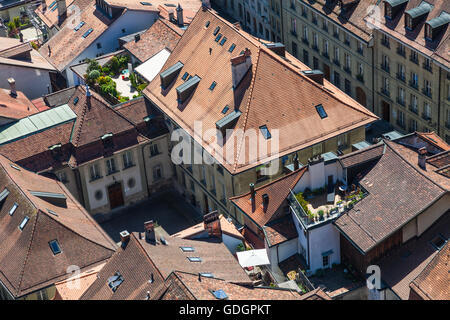 Vista dalla cima della Cattedrale di Saint Nicolas in Fribourg, Svizzera Foto Stock