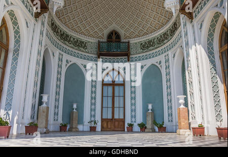 Parte anteriore del Vorontsov Palace vicino a Alupka, Ucraina Foto Stock