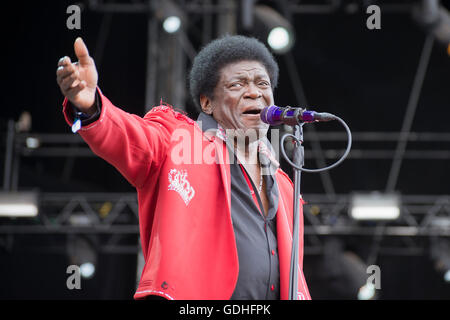 Pori, Finlandia. Il 15 luglio 2016. Charles Bradley & la sua Extraordinaries eseguire presso la 51Pori Jazz Festival nel Kirjurinluoto Arena. Foto Stock