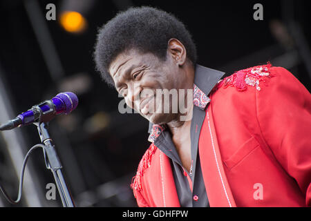 Pori, Finlandia. Il 15 luglio 2016. Charles Bradley & la sua Extraordinaries eseguire presso la 51Pori Jazz Festival nel Kirjurinluoto Arena. Foto Stock