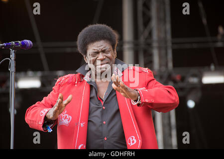 Pori, Finlandia. Il 15 luglio 2016. Charles Bradley & la sua Extraordinaries eseguire presso la 51Pori Jazz Festival nel Kirjurinluoto Arena. Foto Stock