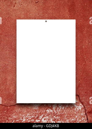 Close-up di uno inchiodato telaio bianco su rosso weathered muro di cemento sullo sfondo Foto Stock