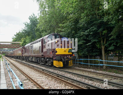 BSRIA Diamond Express alla stazione di Bracknell -1 Foto Stock