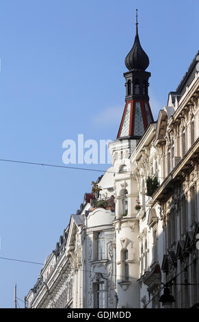 Viennese di stile classico edificio di Vienna in Austria il 10 ottobre 2014. Foto Stock