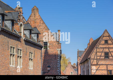 Case nel vecchio quartiere Begijnhof a Leuven, in Belgio Foto Stock