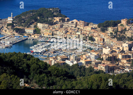 Port de Sóller, vista dal Mirador ses Barques, Maiorca, isole Baleari, Mare mediterraneo, Spagna Foto Stock