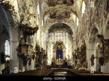 Geografia / viaggi, in Germania, in Baviera, Rottenbuch, chiese Chiesa collegiata del convento, vista interna, 1738 - 1757 trasfigurato a rococò, pulpito e altare maggiore di Franz Xaver Schmaedl, 1749 - 1752, affresco di M. Guenther, Foto Stock