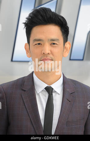 John Cho assiste il Regno Unito Premiere di Star Trek oltre a Empire Leicester Square a Londra. 12 luglio 2016 © Paul Treadway Foto Stock