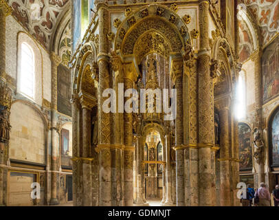 Charola, originale chiesa templare, ottagonale rotunda, fortezza di Tomar, il castello dei Cavalieri Templari, Templar, UNESCO Foto Stock