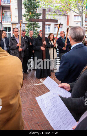 Rappresentanza,Via della Croce,presieduto dal Cardinale e Arcivescovo di Barcelona Lluís Martínez Sistach, Venerdì Santo, Pasqua Foto Stock