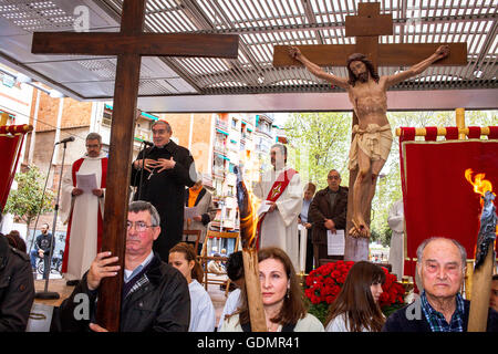 Rappresentanza,Via della Croce,presieduto dal Cardinale e Arcivescovo di Barcellona Lluis Martineznez Sistach, Venerdì Santo, Pasqua Foto Stock