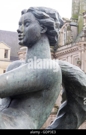 Il fiume, localmente noto come Floozie nella Jacuzzi, è un opera in Victoria Square, Birmingham, Foto Stock