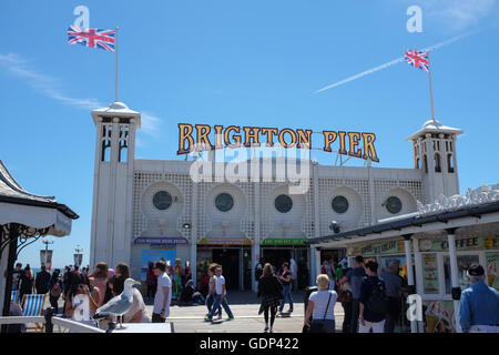 Palace Pier a Brighton, Inghilterra. Foto Stock