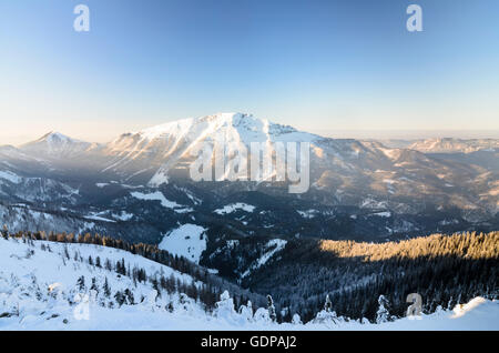 Mitterbach am Erlaufsee: vista dal monte Gemeindealpe in occasione dei vertici Kleinen Ötscher e Ötscher (centro), Austria, Niederösterreich Foto Stock