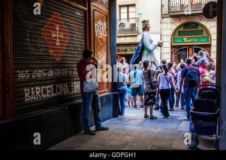 Giganti durante la Merce Festival, in Ferran street. Barcellona. La Catalogna. Spagna Foto Stock