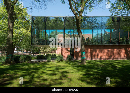 Il recentemente rinnovato Whitworth Art Gallery si trova sulla strada di Oxford campus dell Università di Manchester. Foto Stock