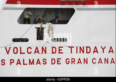 Il traghetto sul conection da Playa Blanca a Lanzarote e Corralejo a Fuerteventura su delle isole Canarie in Spagna in un Foto Stock