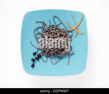 Fagiolo Nero Spaghetti con i semi di sesamo Foto Stock
