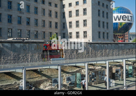 Germania, Berlino, giugno 8, 2016. La mostra della topografia del terrore, una documentazione storica nel centro di Berlino. Foto Stock