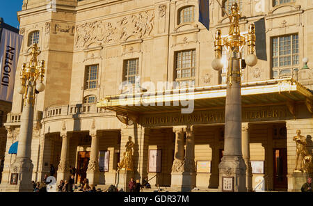 Art Nouveau Teatro Drammatico Reale (Kungliga Dramatiska Teatern) Nybroplan Stockholm Svezia Scandinavia Foto Stock