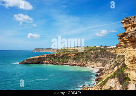 Geografia / viaggi, Portogallo, paesaggi, costa rocciosa vicino a Luz, Additional-Rights-Clearance-Info-Not-Available Foto Stock