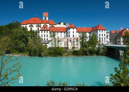 Geografia / viaggi, in Germania, in Baviera, Fuessen, castello e San Mang monastero, il fiume Lech, Additional-Rights-Clearance-Info-Not-Available Foto Stock